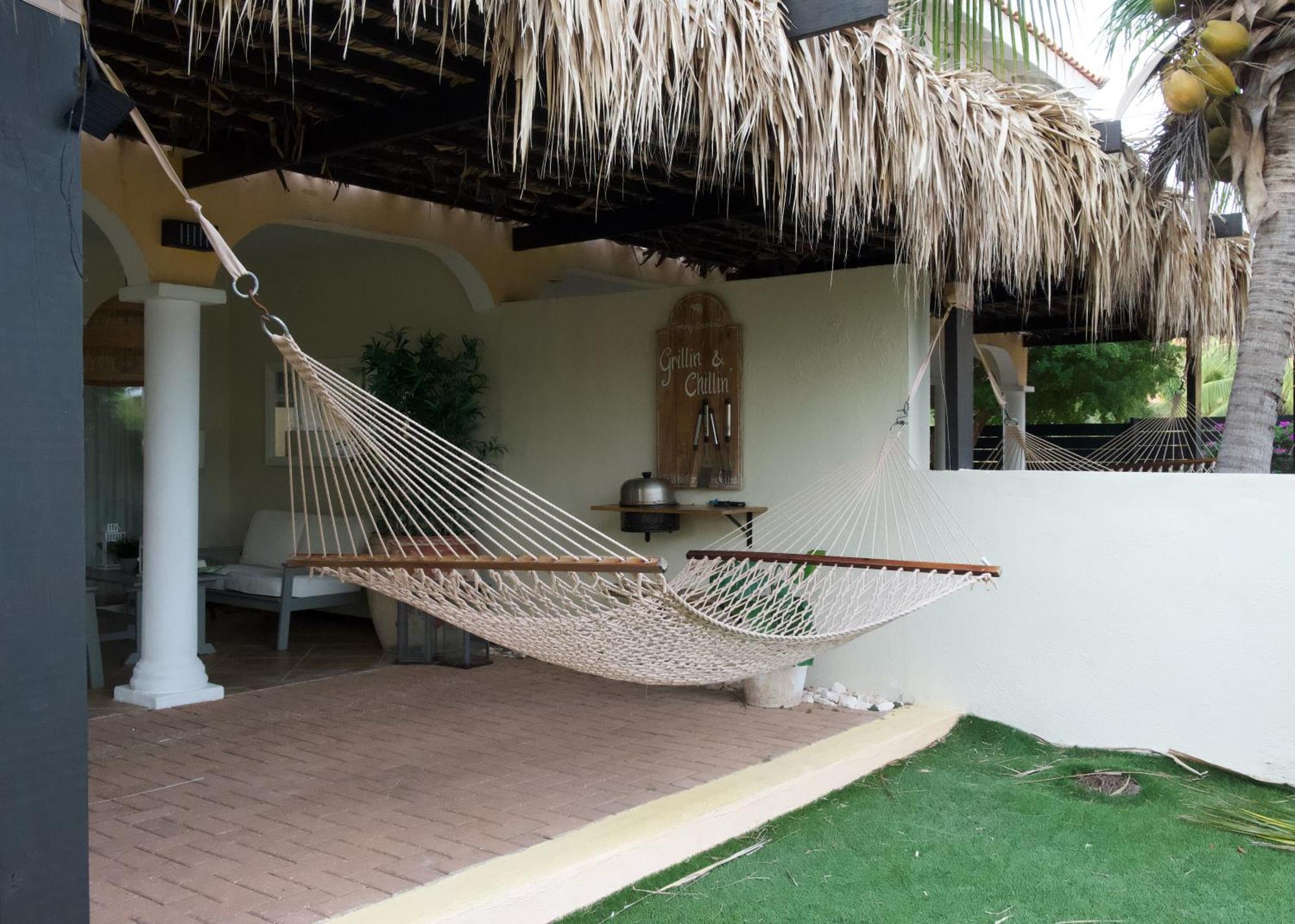 Luxury Appt For 6: Mesmerizing Spanish Water View Jan Thiel Exterior photo
