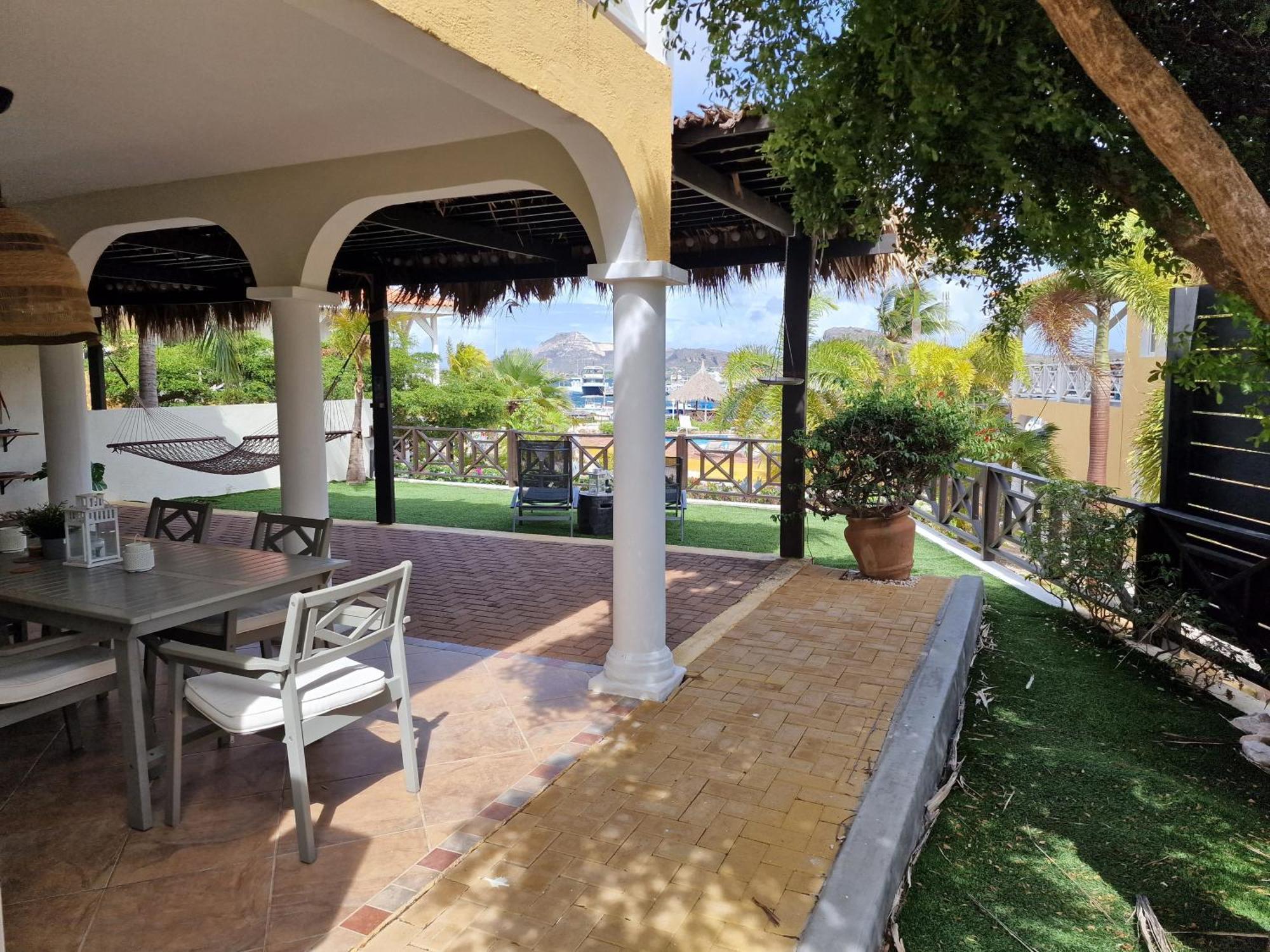 Luxury Appt For 6: Mesmerizing Spanish Water View Jan Thiel Exterior photo