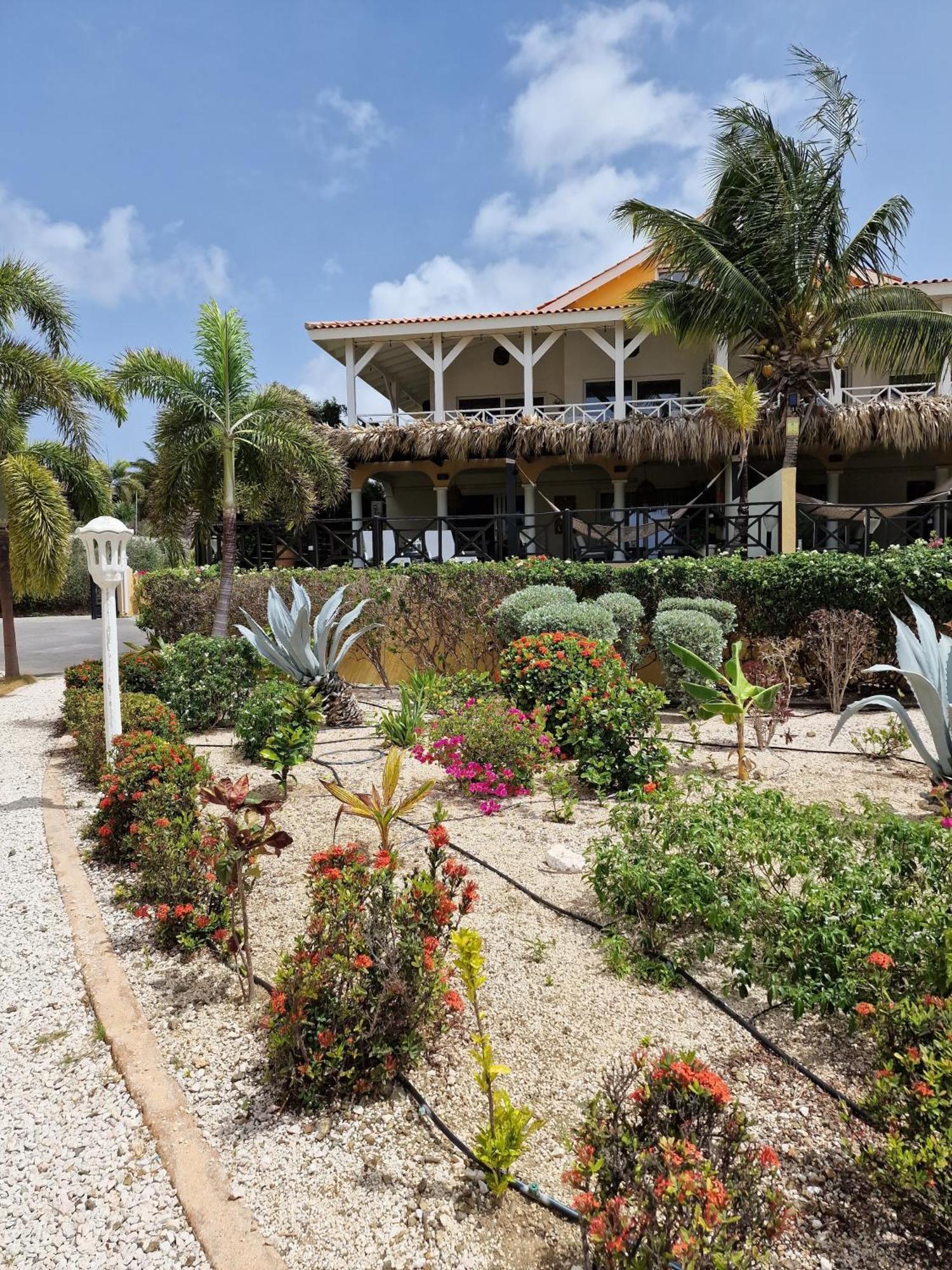 Luxury Appt For 6: Mesmerizing Spanish Water View Jan Thiel Exterior photo